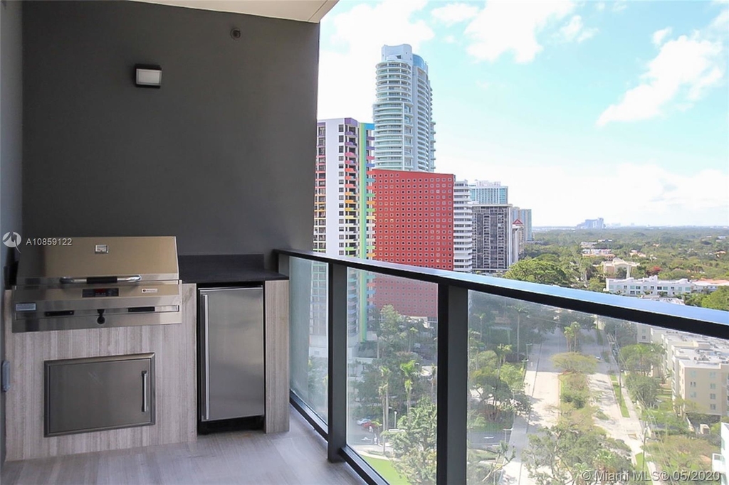 1451 Brickell Ave - Photo 1