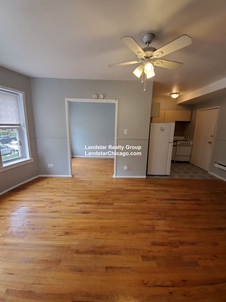 4501 North Malden - Photo 2