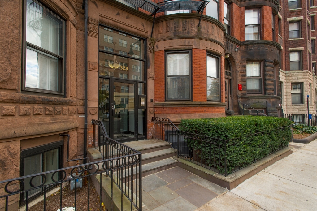 529 Beacon St. - Photo 6