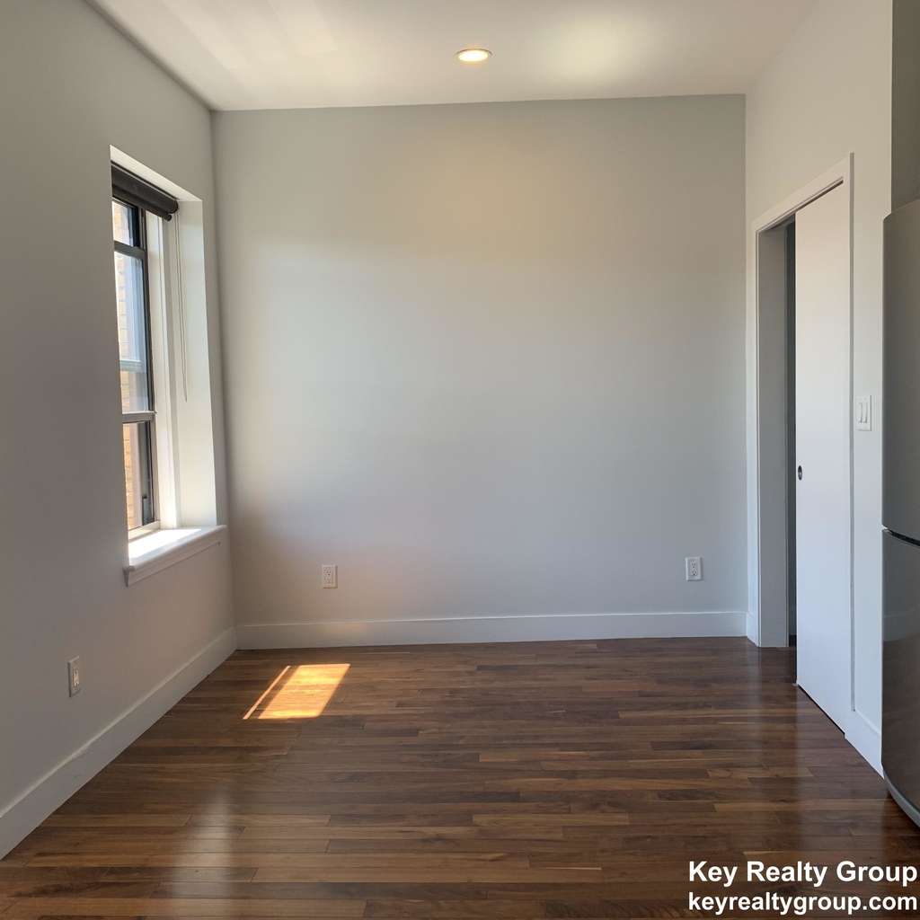 6-12 Blackwood St. - Photo 2