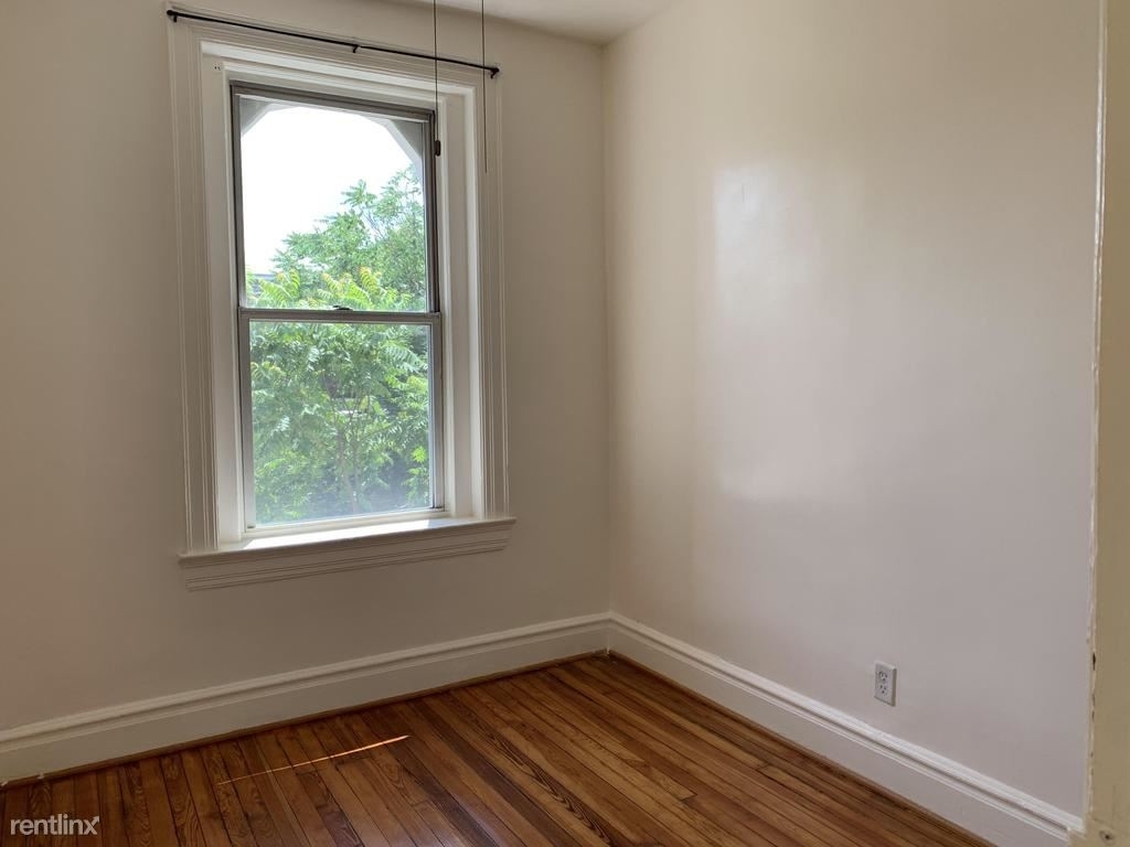 1341 Newton St Nw Unit 2 - Photo 9