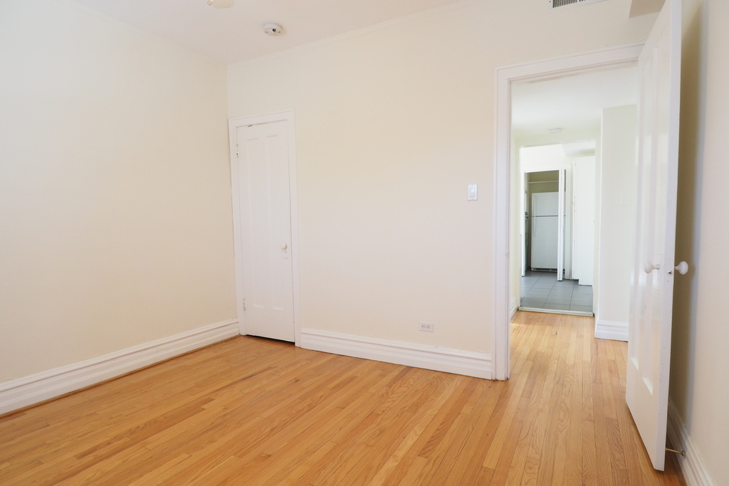 2525 West Ardmore Avenue - Photo 8