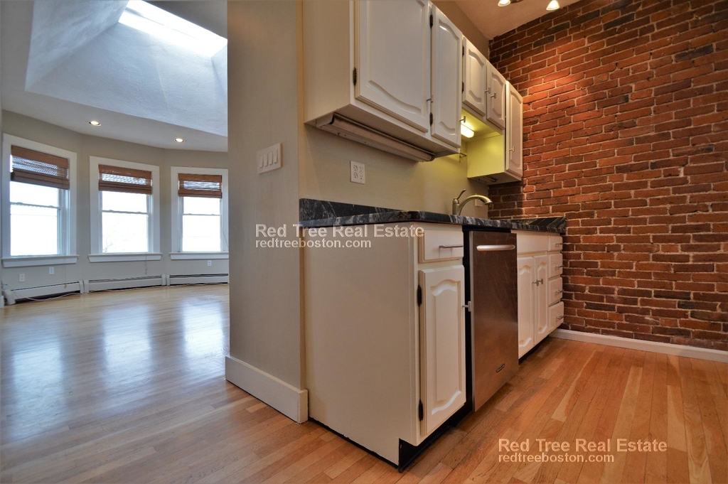 256 Hampshire St. - Photo 16