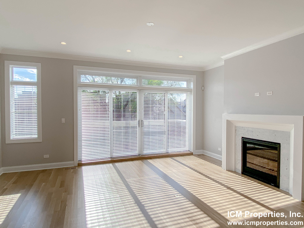 3347 Kenmore - Photo 4