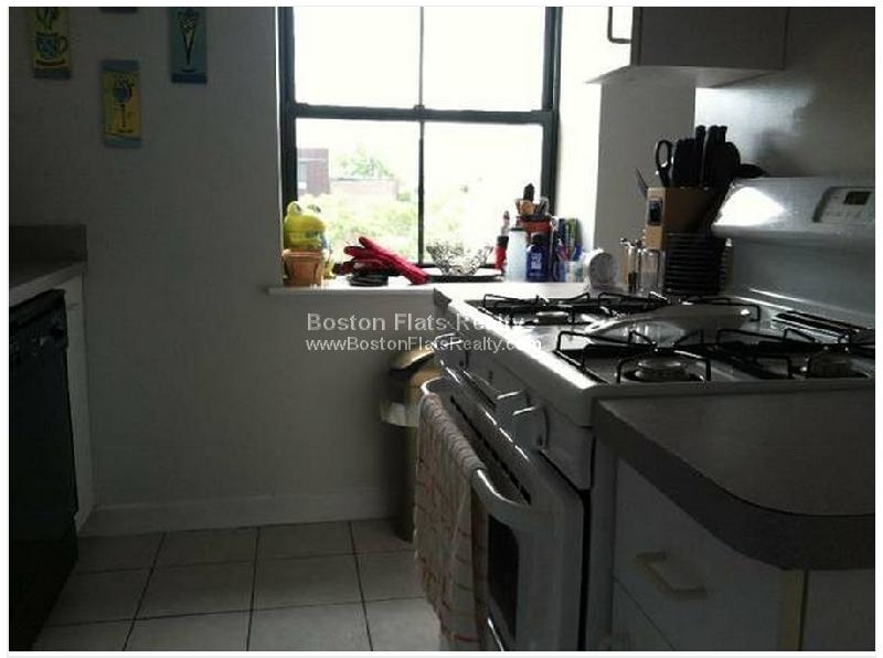 1661 Washington St. - Photo 1