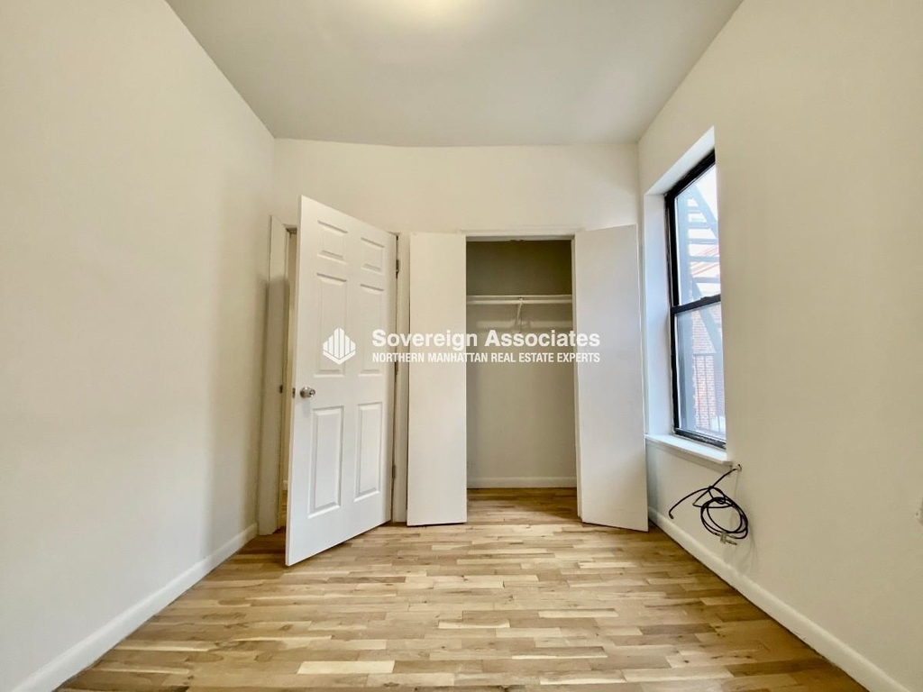 1270 First Avenue - Photo 2