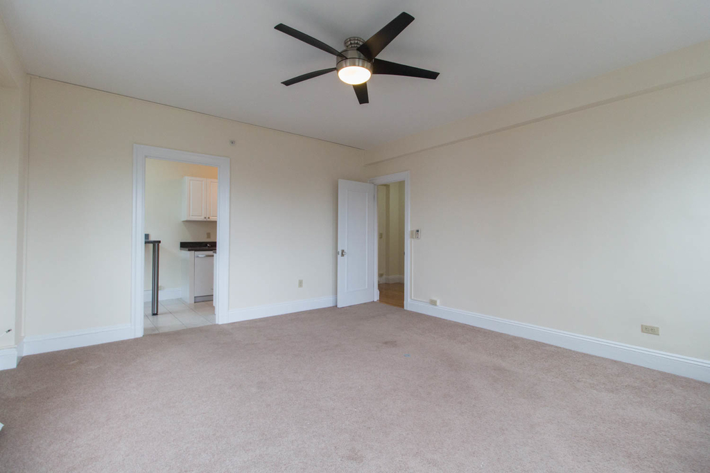 1401 Beacon St. - Photo 1