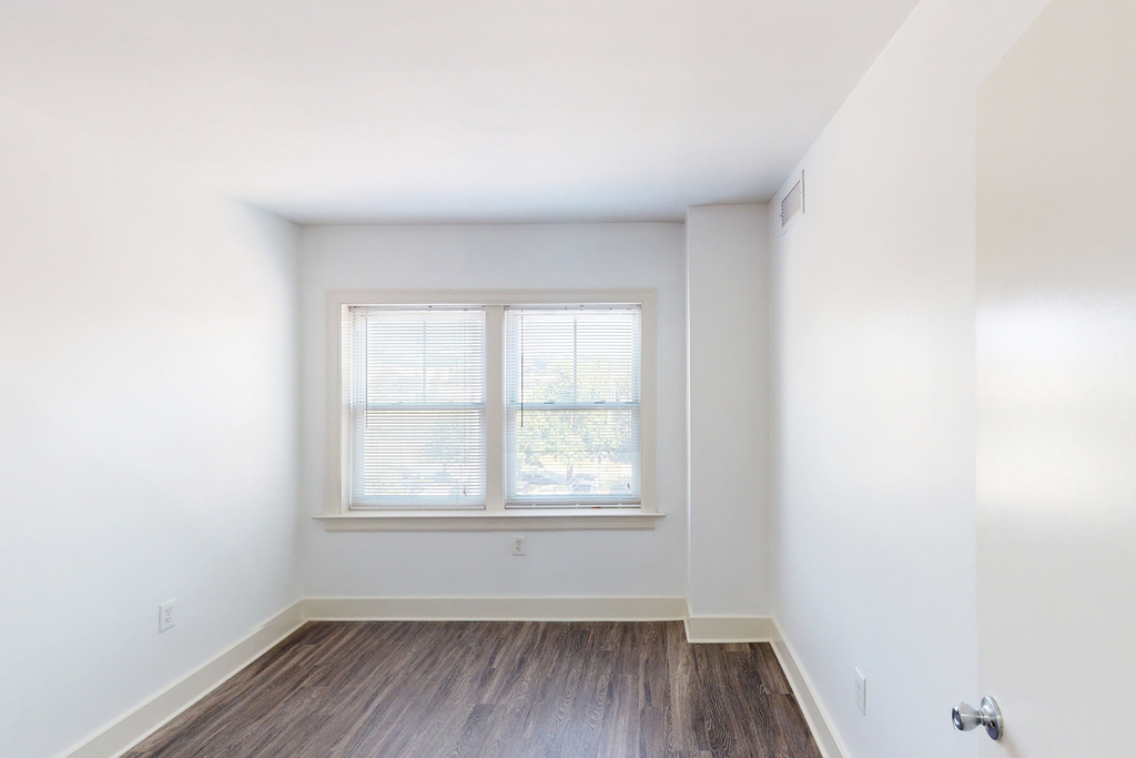 350 E Armour Boulevard - Photo 158