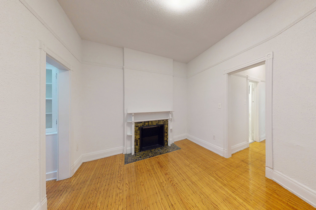 1509-1517 E. 57th Street - Photo 0