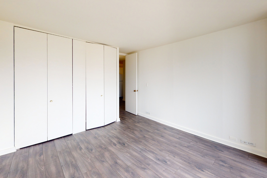 5035 S East End Ave - Photo 757