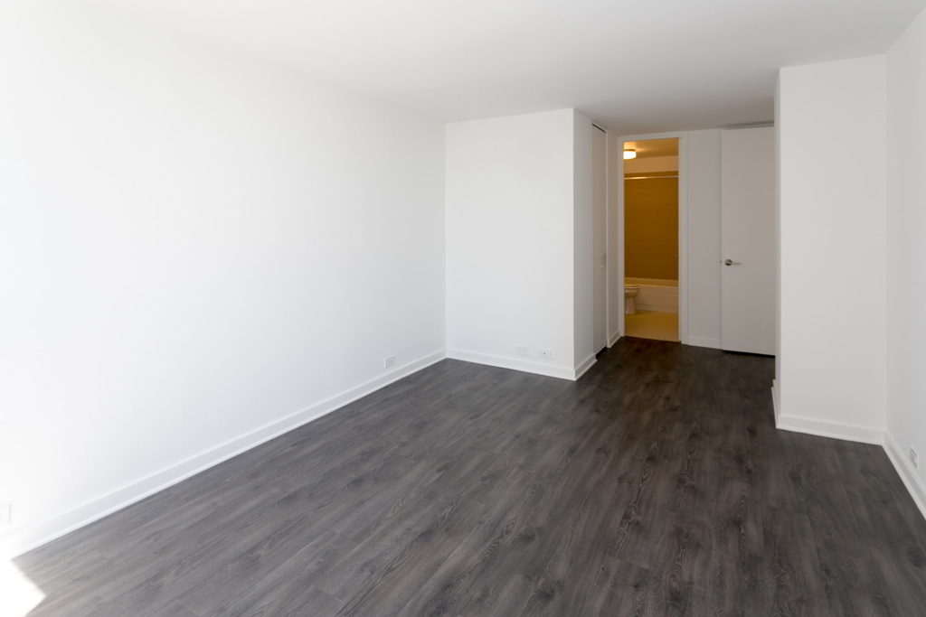 5035 S East End Ave - Photo 491