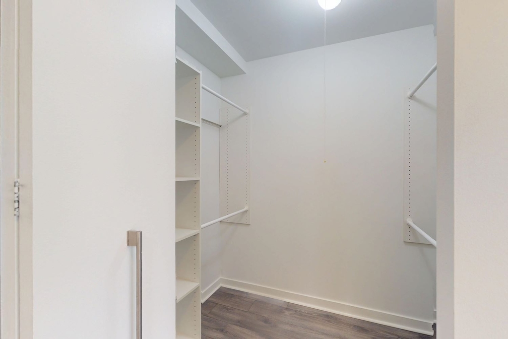 5035 S East End Ave - Photo 301