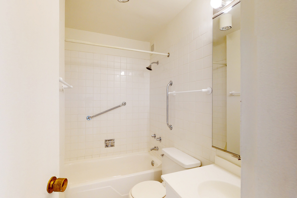 5035 S East End Ave - Photo 896