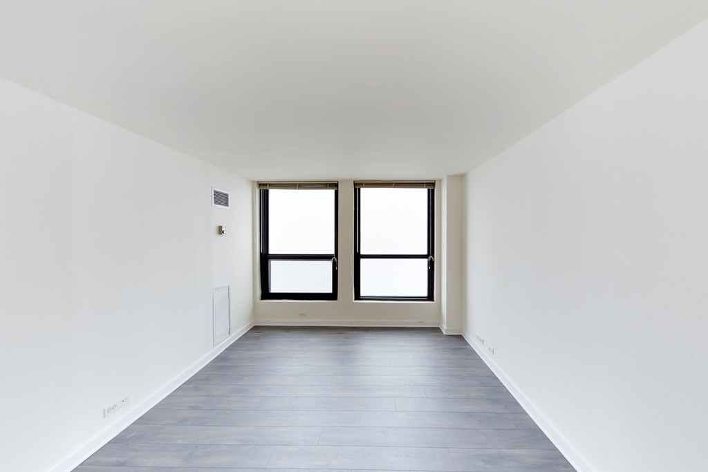 5035 S East End Ave - Photo 266