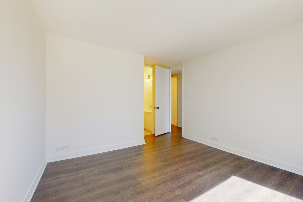 5035 S East End Ave - Photo 168