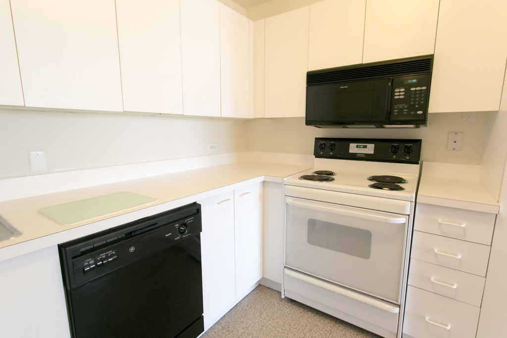 5035 S East End Ave - Photo 1132