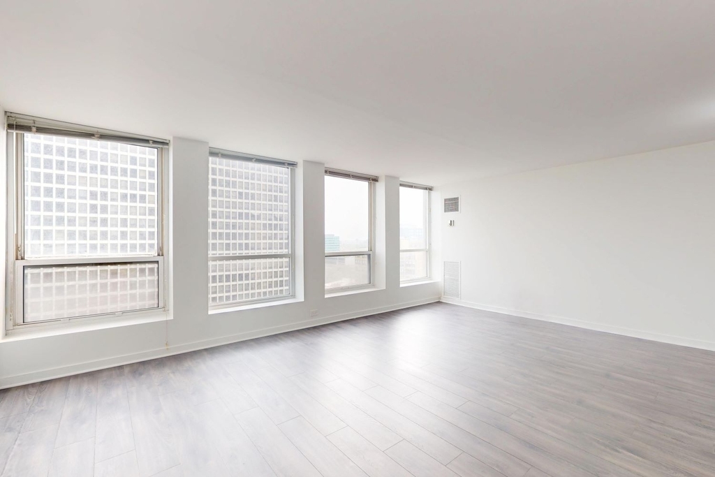 5035 S East End Ave - Photo 296