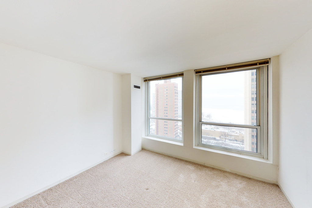 5035 S East End Ave - Photo 355