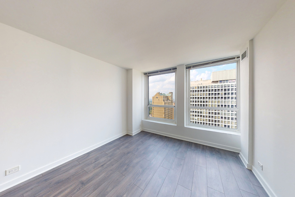 5035 S East End Ave - Photo 1100