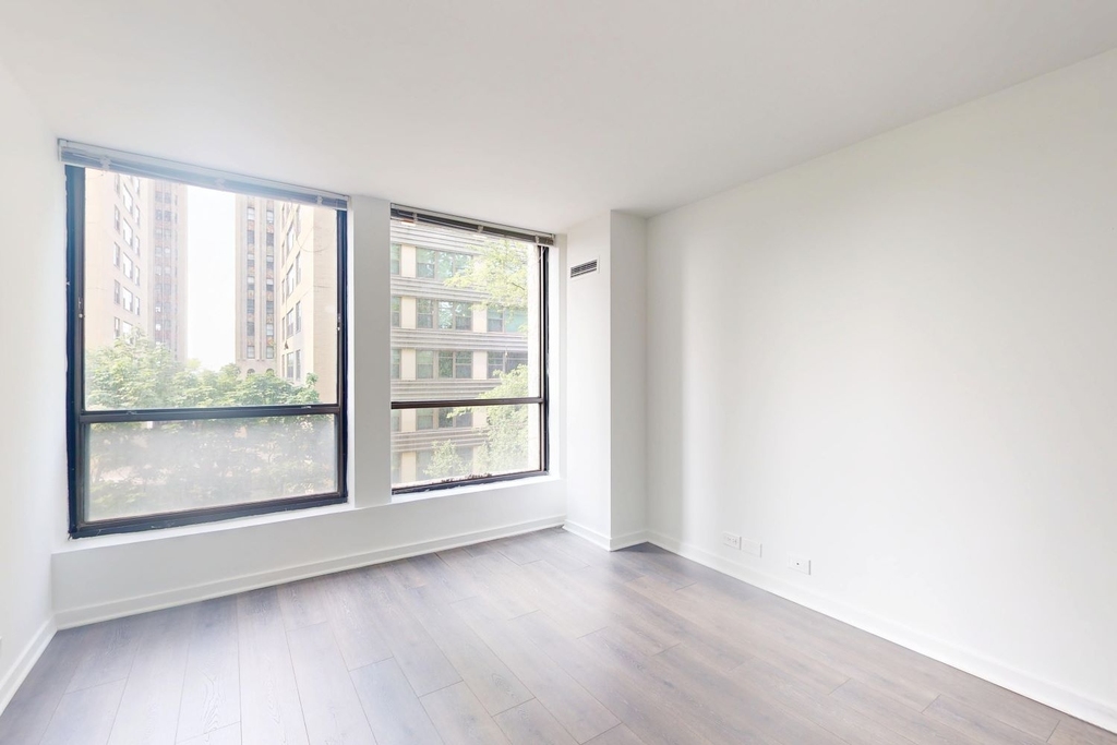 5035 S East End Ave - Photo 371
