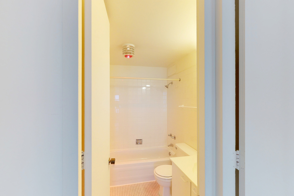 5035 S East End Ave - Photo 268