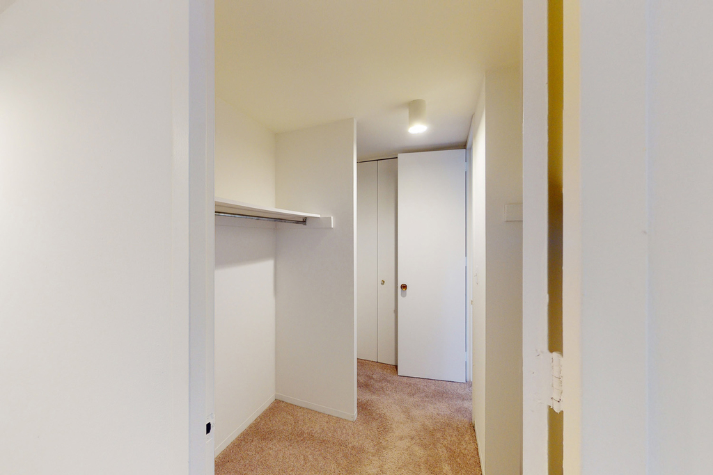 5035 S East End Ave - Photo 299