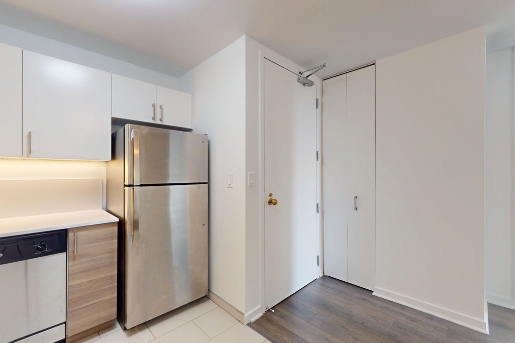 5035 S East End Ave - Photo 368