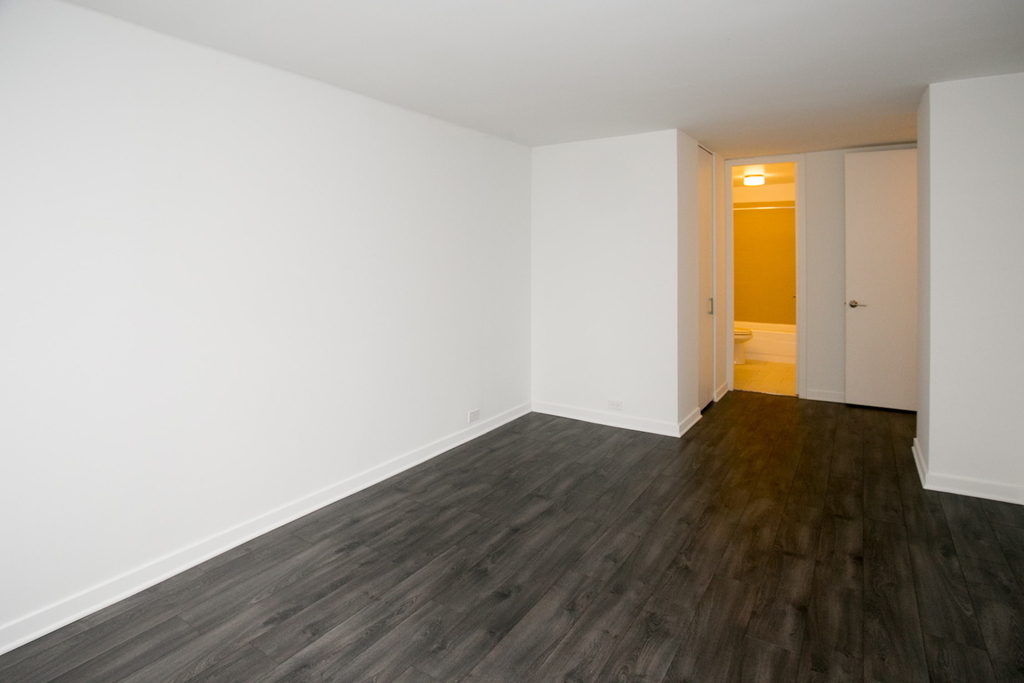 5035 S East End Ave - Photo 1013
