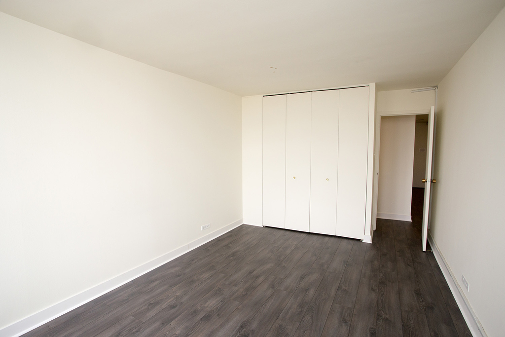 5035 S East End Ave - Photo 101