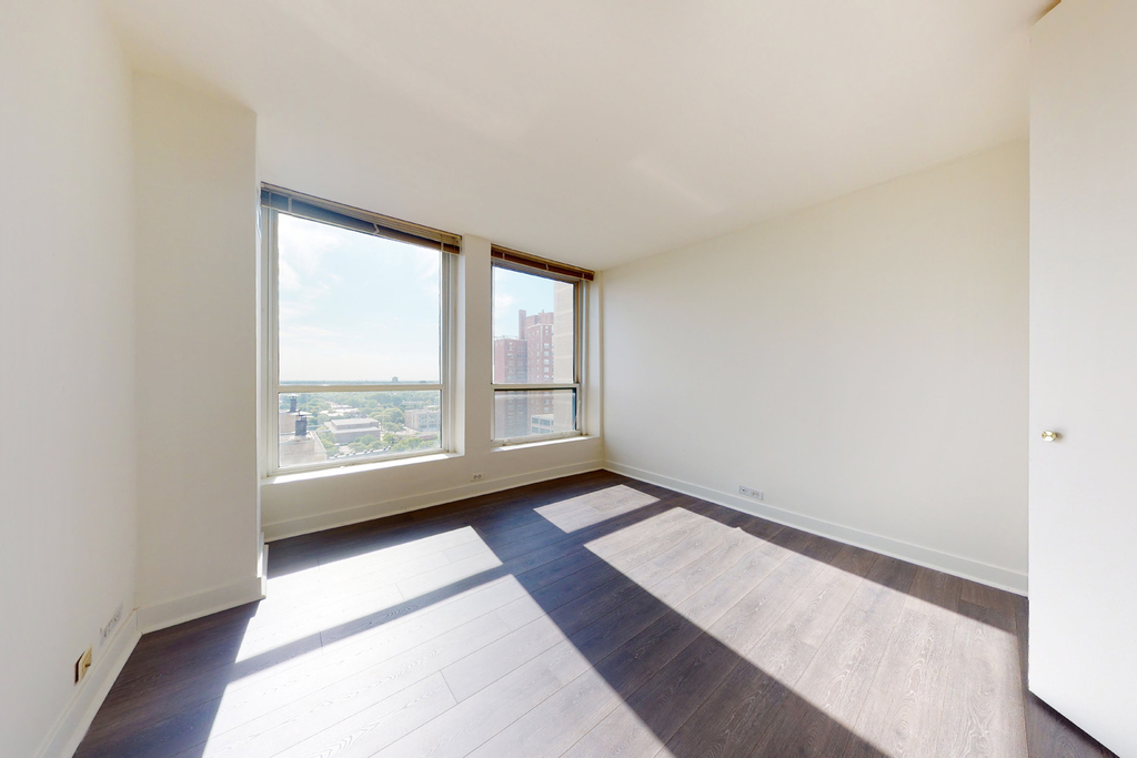 5035 S East End Ave - Photo 139