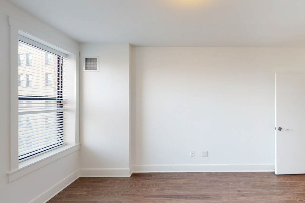 5454 South Shore Drive - Photo 225