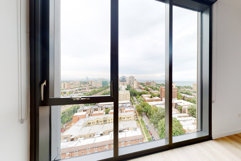 1616 E 56th Street - Photo 8