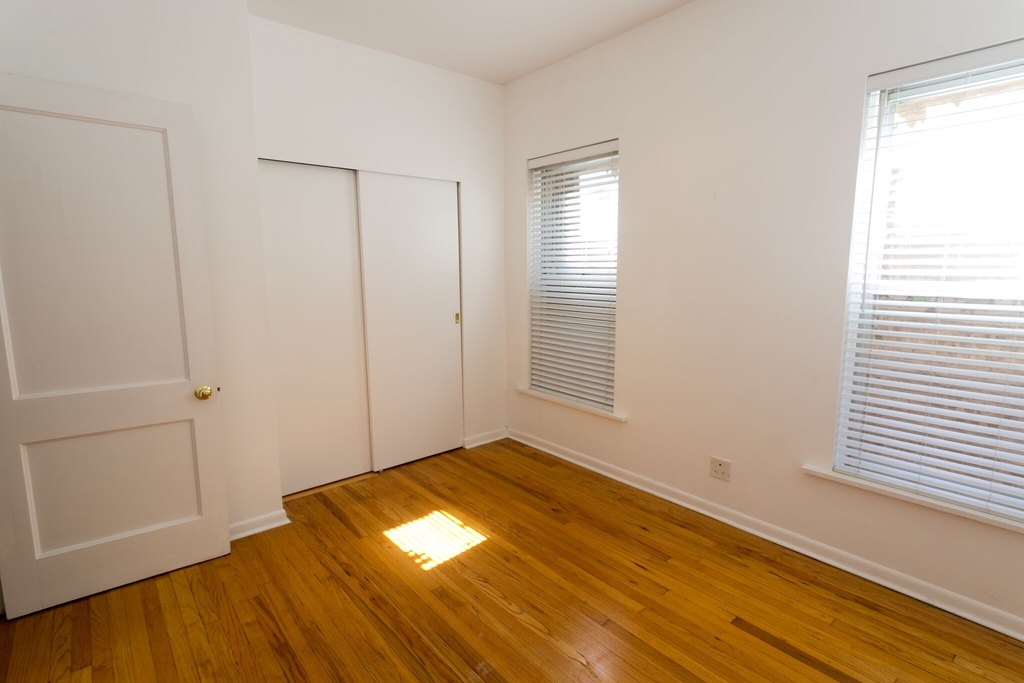 5532 S. Kimbark Ave. - Photo 2