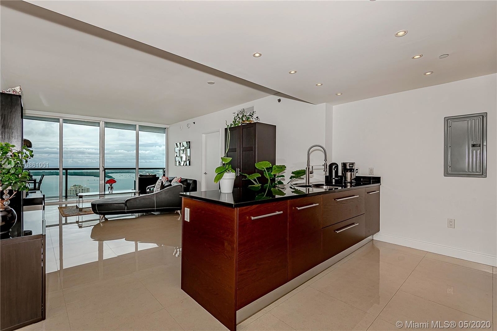 465 Brickell Ave - Photo 7