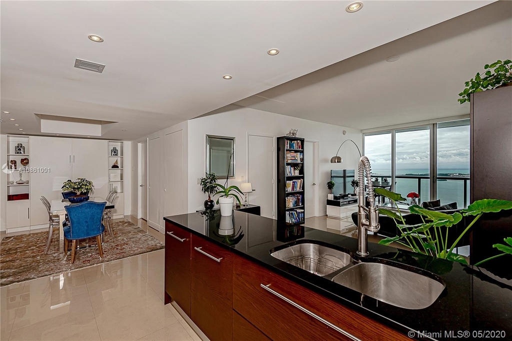 465 Brickell Ave - Photo 8