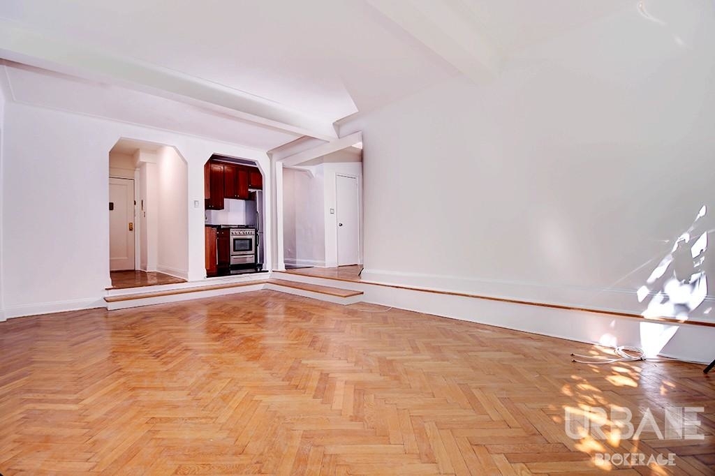 10 West 74th Street - Photo 9