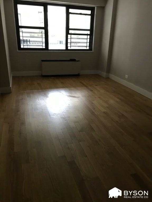 305 East 86th Street - Photo 2