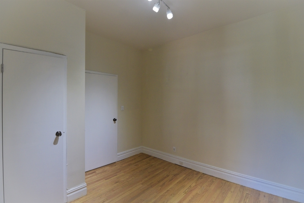 545 East 5th Street - Photo 6