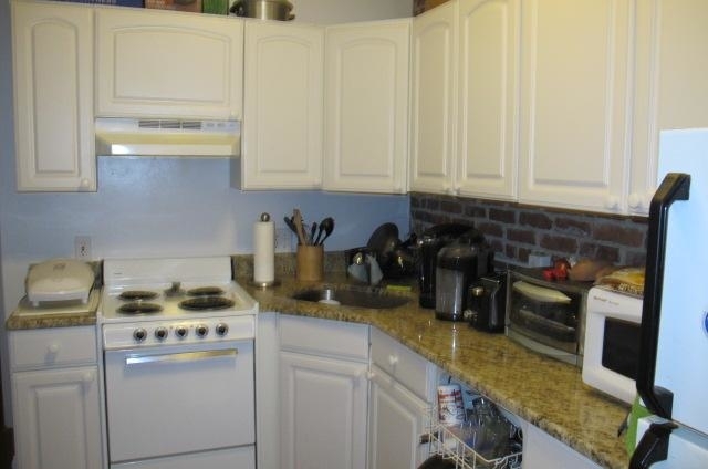 91 Prince St., Unit 13 - Photo 3