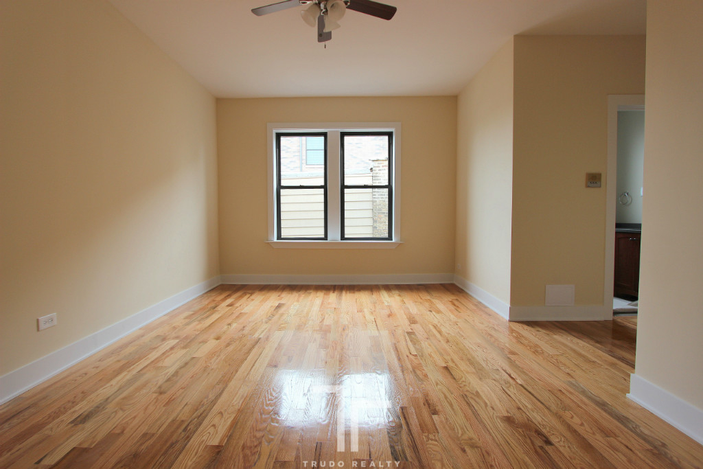 4851 North Damen Ave. - Photo 1