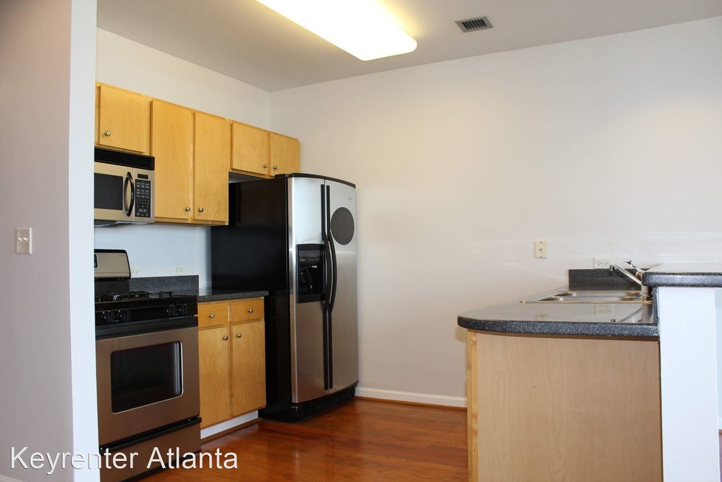 115 West Peachtree Pl Nw Unit #505 - Photo 3