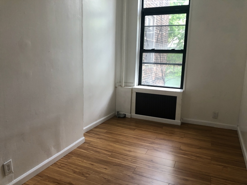 335 East 116th Street - Photo 4