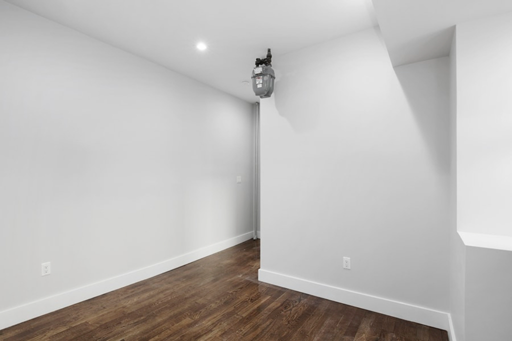 326 East 117th Street - Photo 3