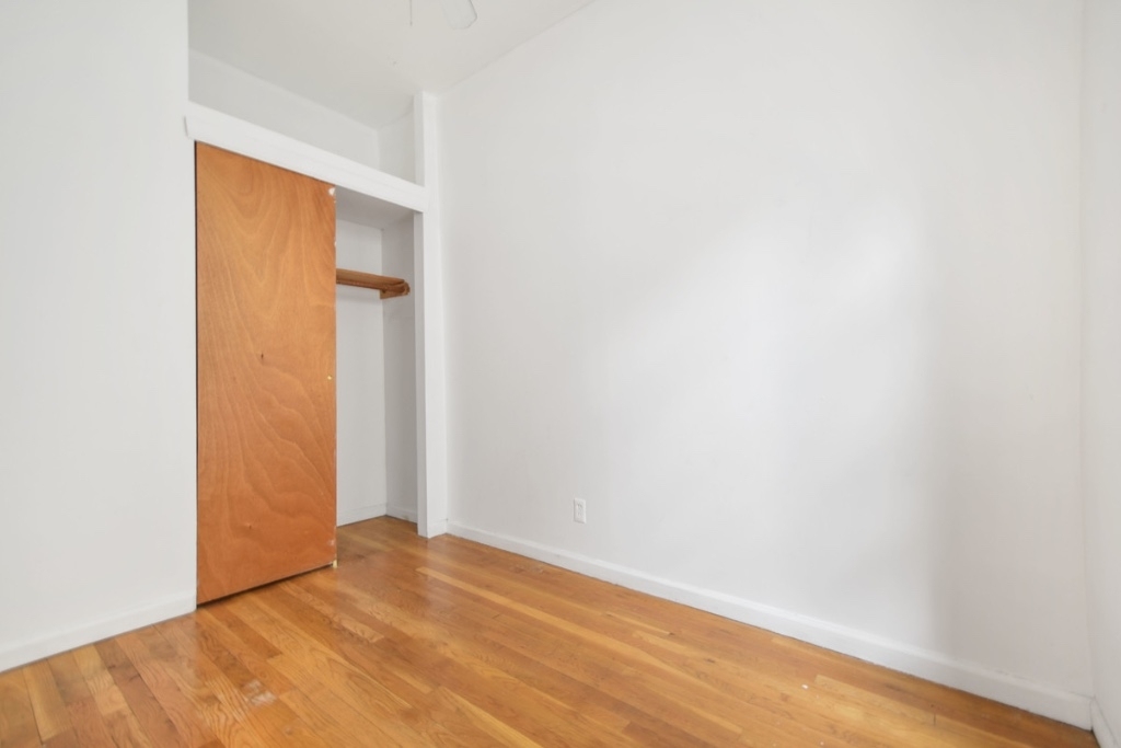 416 East 71st - Photo 4