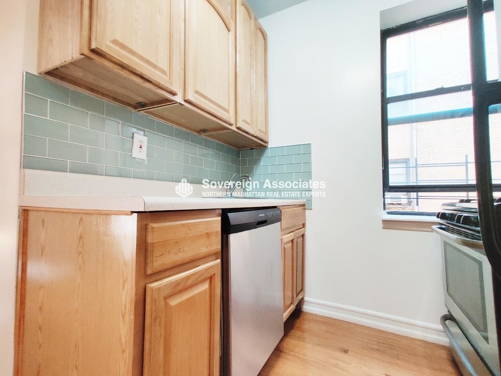 715 West 172nd Street - Photo 12