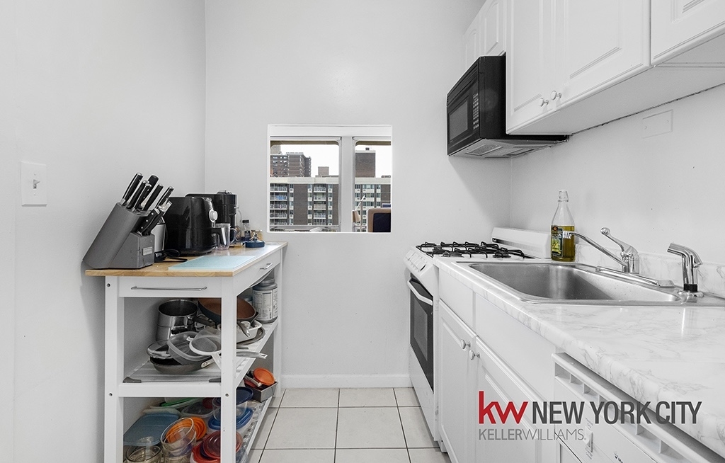 333 East 30th Street - Photo 14