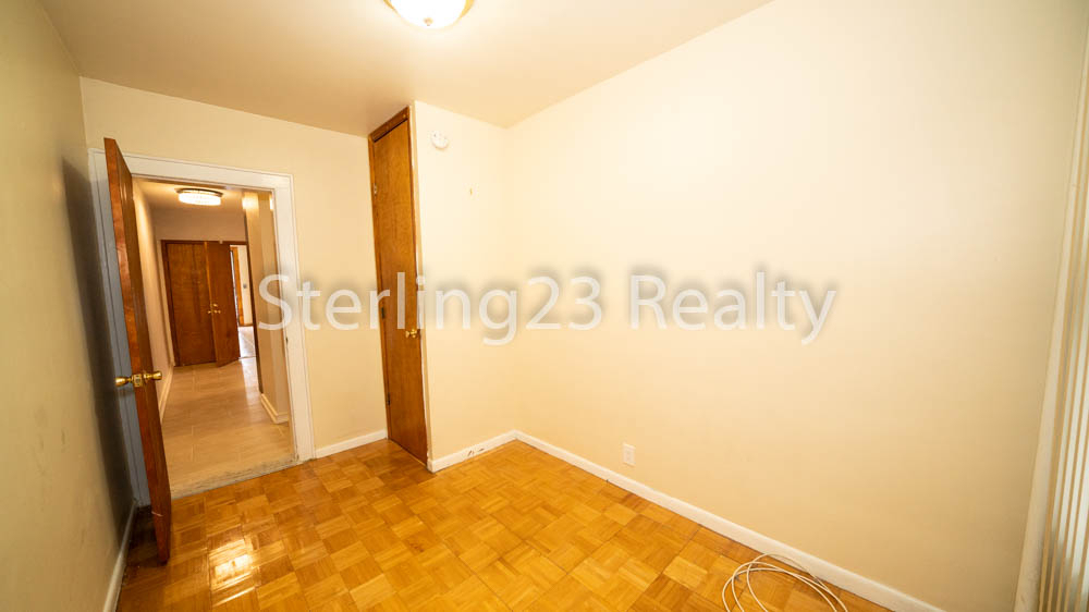 24-14 Ditmars Boulevard - Photo 7