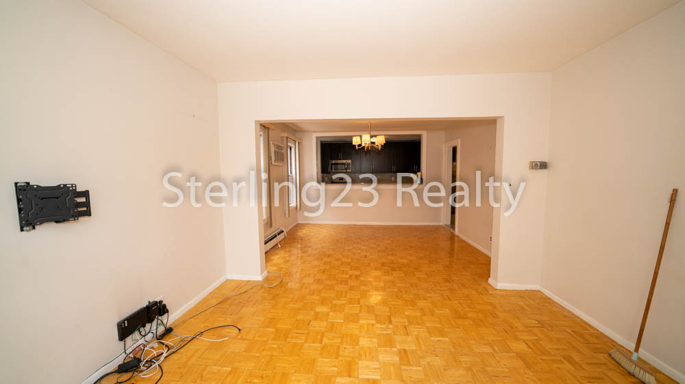 24-14 Ditmars Boulevard - Photo 3