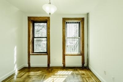 516 East 11th Street - Photo 2