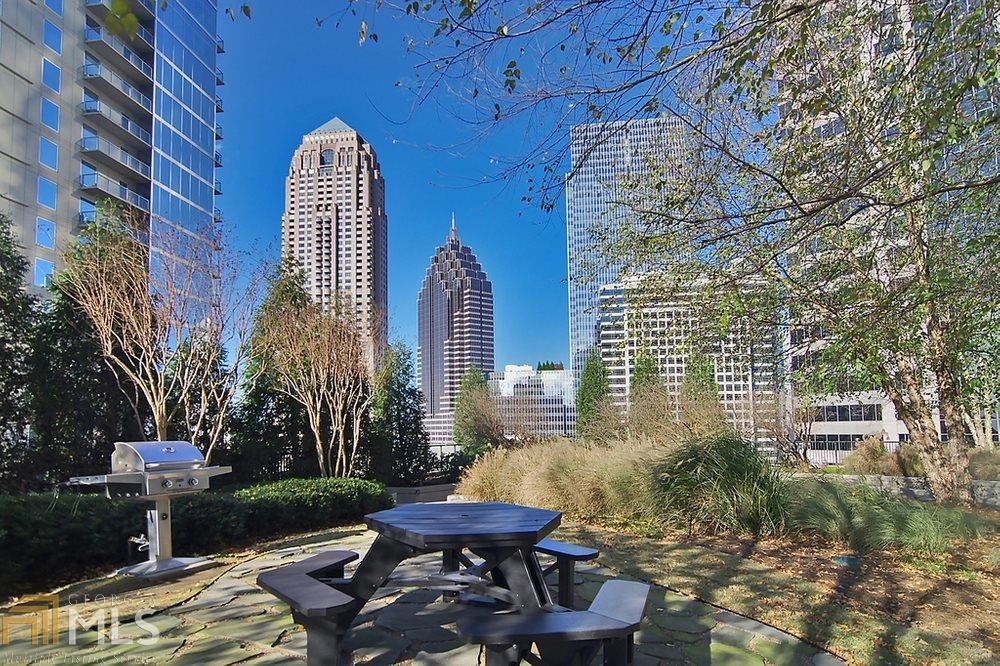 1080 Peachtree St - Photo 17